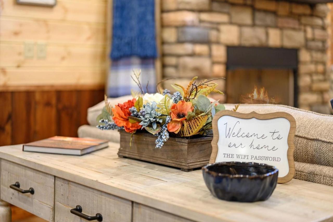 Large Luxury 2Br Cabin W Hot Tub Double Trouble Was Designed For Fun Comfort And Memories Minutes From Buzzling Hochatown And Beautiful Beaver Bend State Park ブロークン・ボウ エクステリア 写真