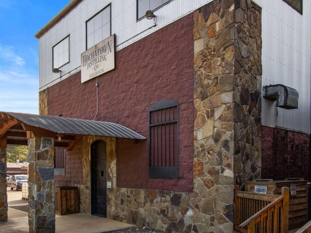Large Luxury 2Br Cabin W Hot Tub Double Trouble Was Designed For Fun Comfort And Memories Minutes From Buzzling Hochatown And Beautiful Beaver Bend State Park ブロークン・ボウ エクステリア 写真