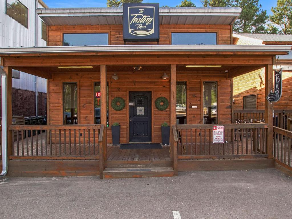 Large Luxury 2Br Cabin W Hot Tub Double Trouble Was Designed For Fun Comfort And Memories Minutes From Buzzling Hochatown And Beautiful Beaver Bend State Park ブロークン・ボウ エクステリア 写真